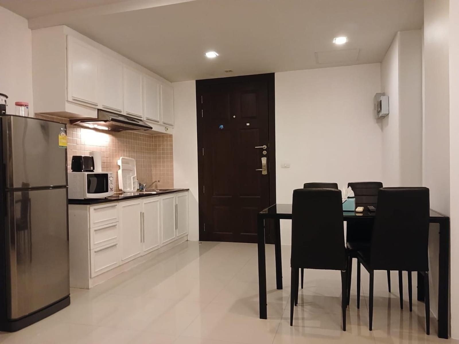 630 1 Bedroom1bath 1 Km Walking To *